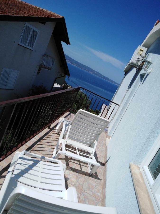 Apartman Rodic Omis Exterior photo