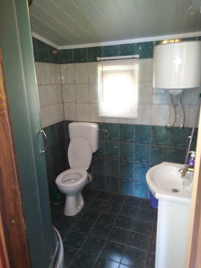 Apartman Rodic Omis Exterior photo