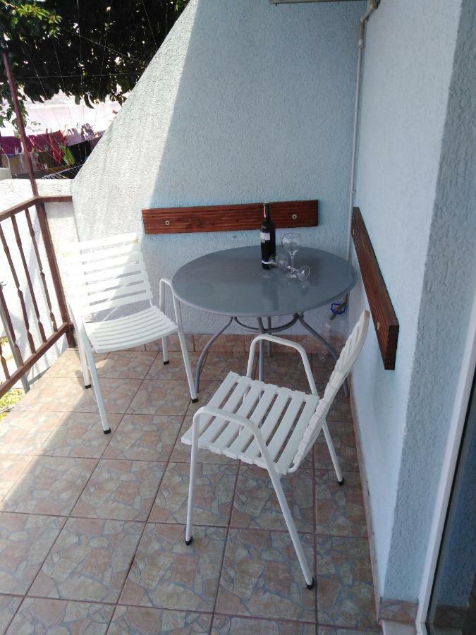 Apartman Rodic Omis Exterior photo